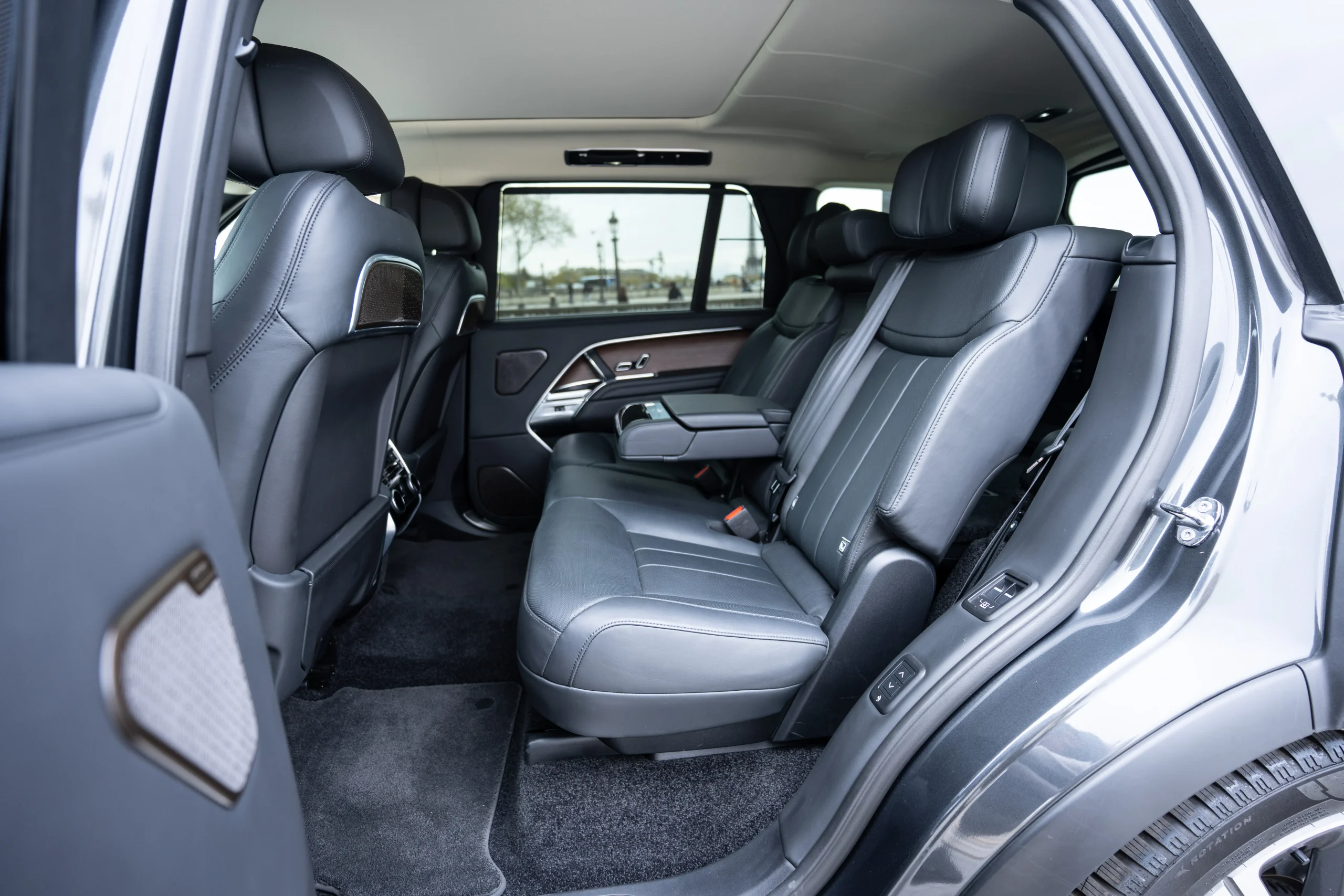 Range Rover LWB P530