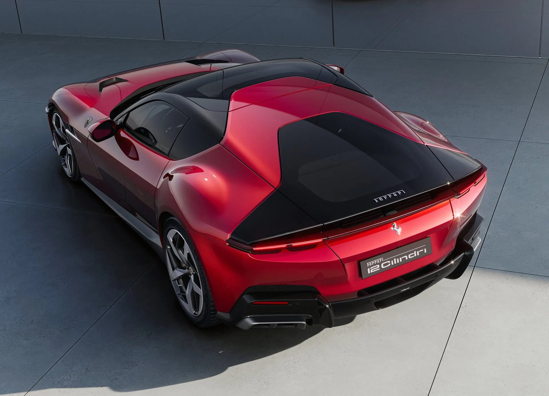 Ferrari 12 cilindri